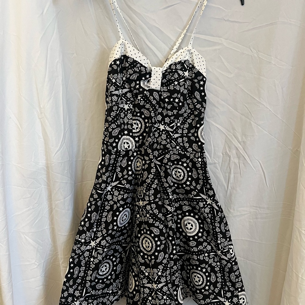L Marvel Her Universe Captain America Black and White Paisley Sundress Juniors